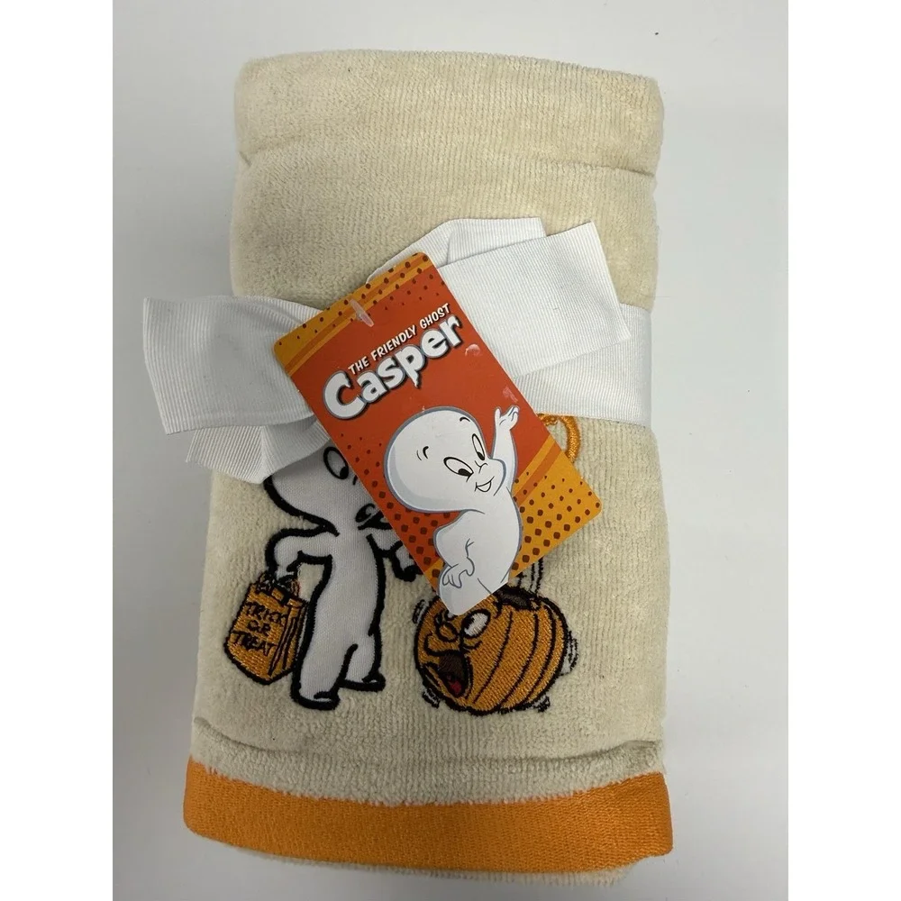 NWT Halloween Casper The Friendly Ghost Hand Towel Set Of 2 Cream Towels